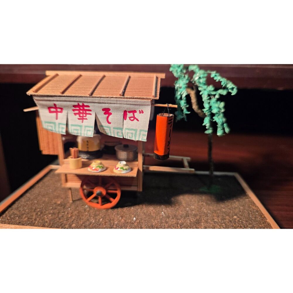 Assembled Billy Dollhouse Showa Yatai Ramen Shop Miniature Wooden Diorama Stand